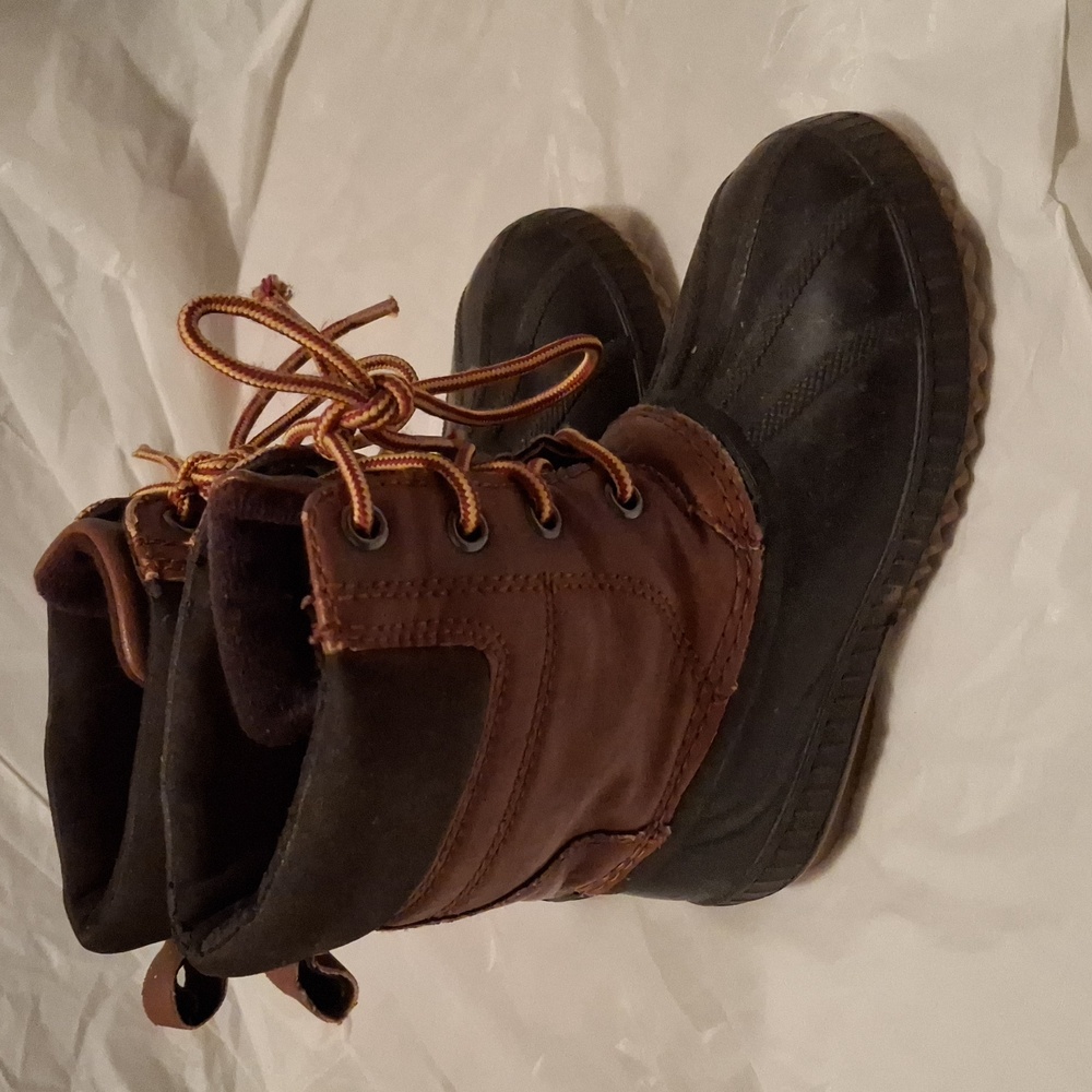 Rain boots toddler size 9/10